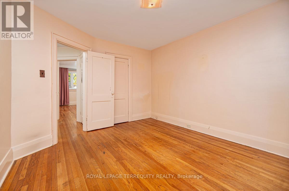 59 Ostend Avenue, Toronto, Ontario  M6S 1L5 - Photo 17 - W12985876