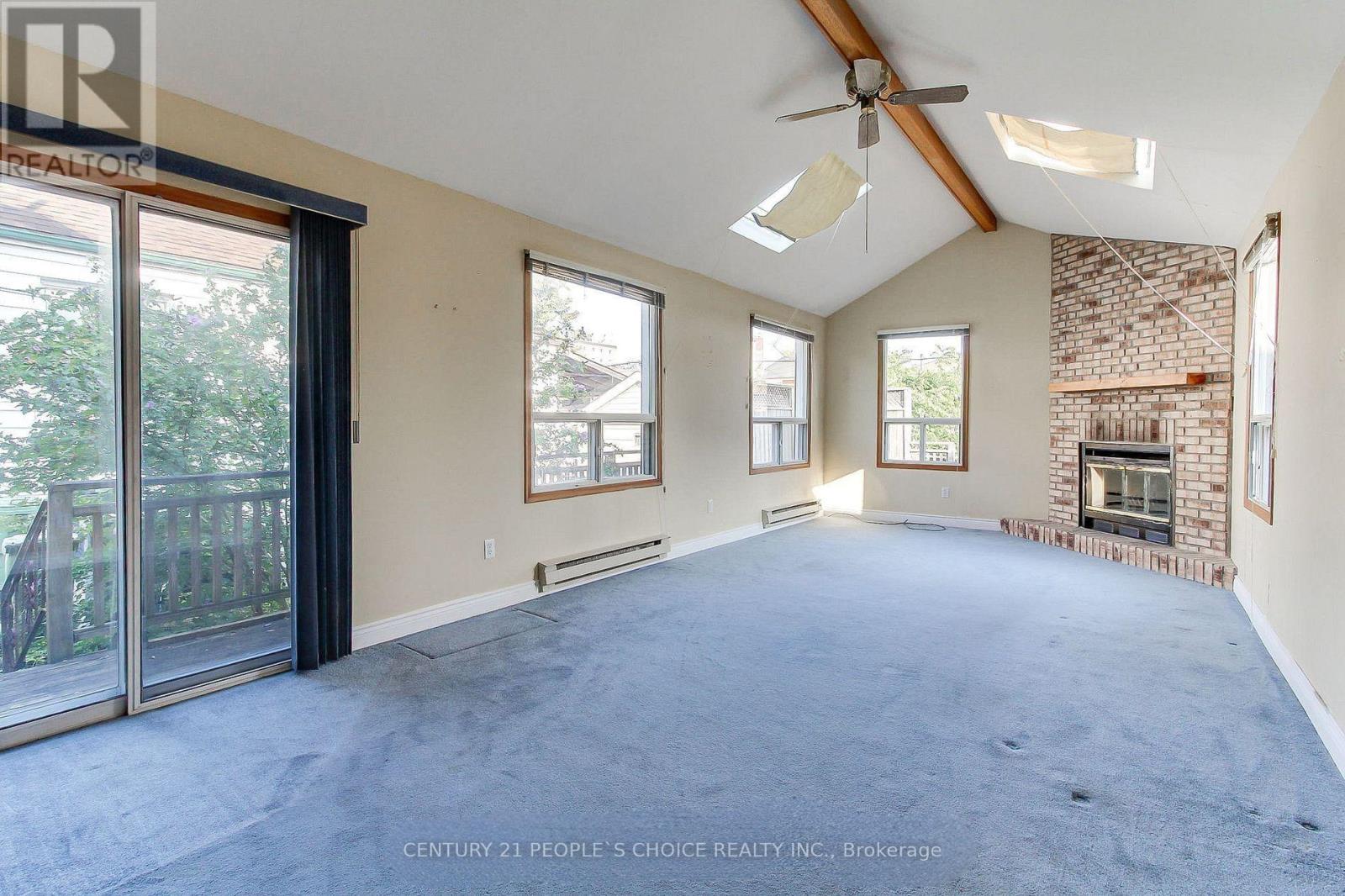 136 Northland Avenue, Toronto (Rockcliffe-Smythe), Ontario  M6N 2E2 - Photo 4 - W12985878