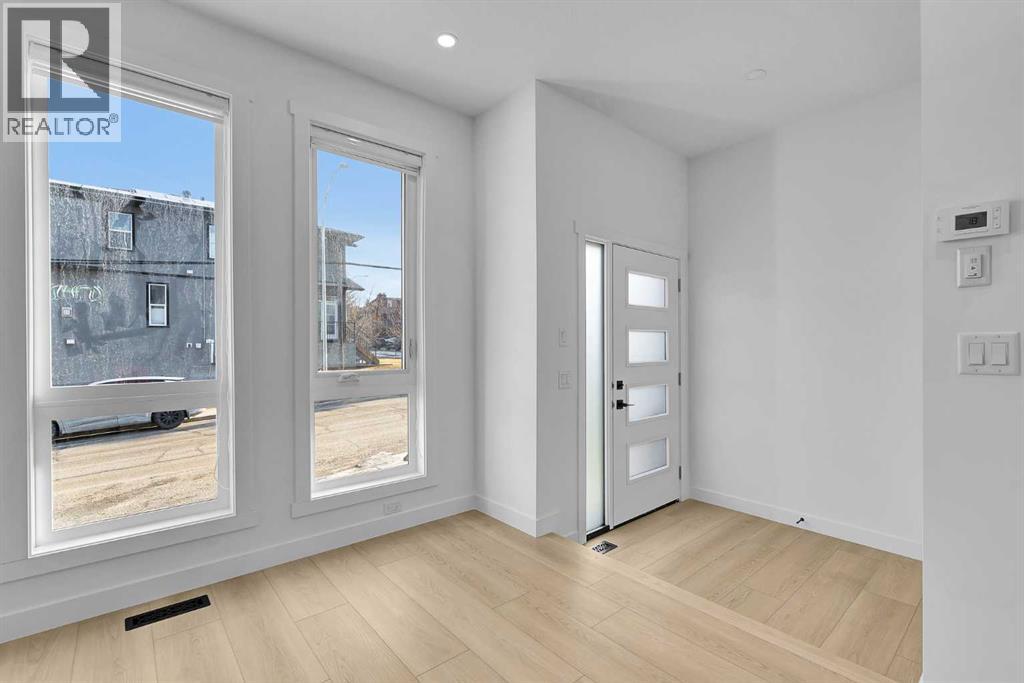 2605 1 Street Ne, Calgary, Alberta  T2E 1X8 - Photo 5 - A2286454