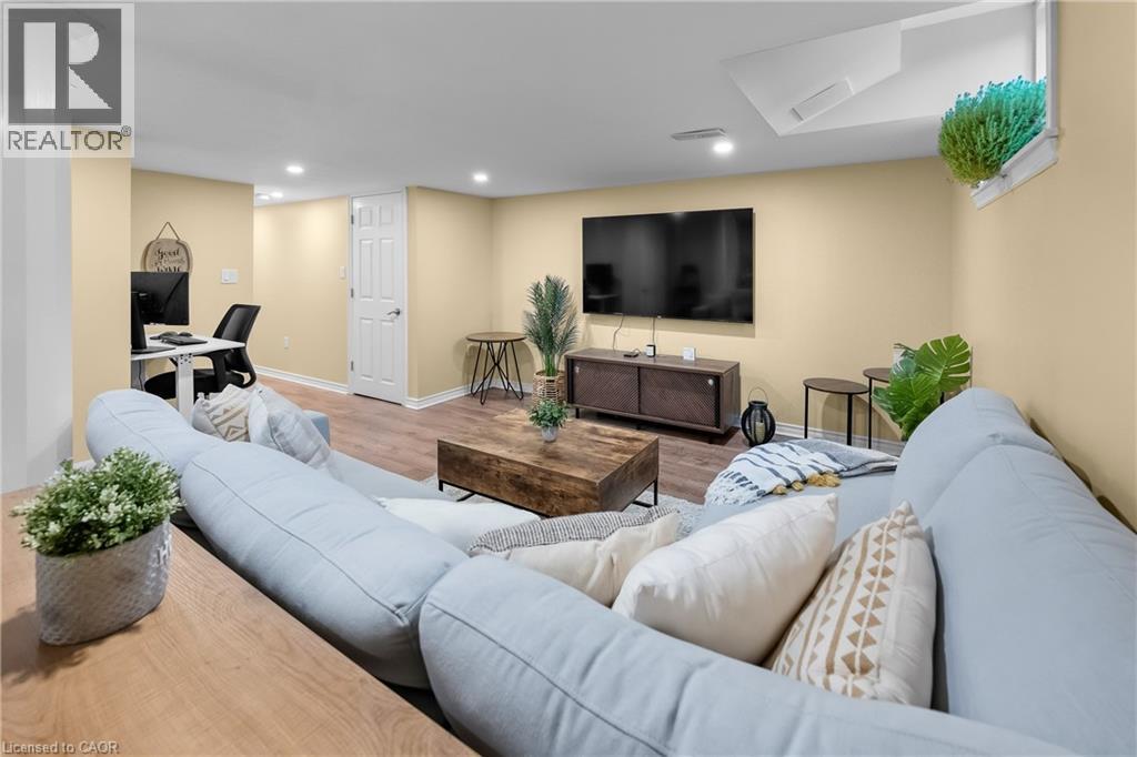 5848 Osprey Avenue, Niagara Falls, Ontario  L2H 0G1 - Photo 38 - 40815822