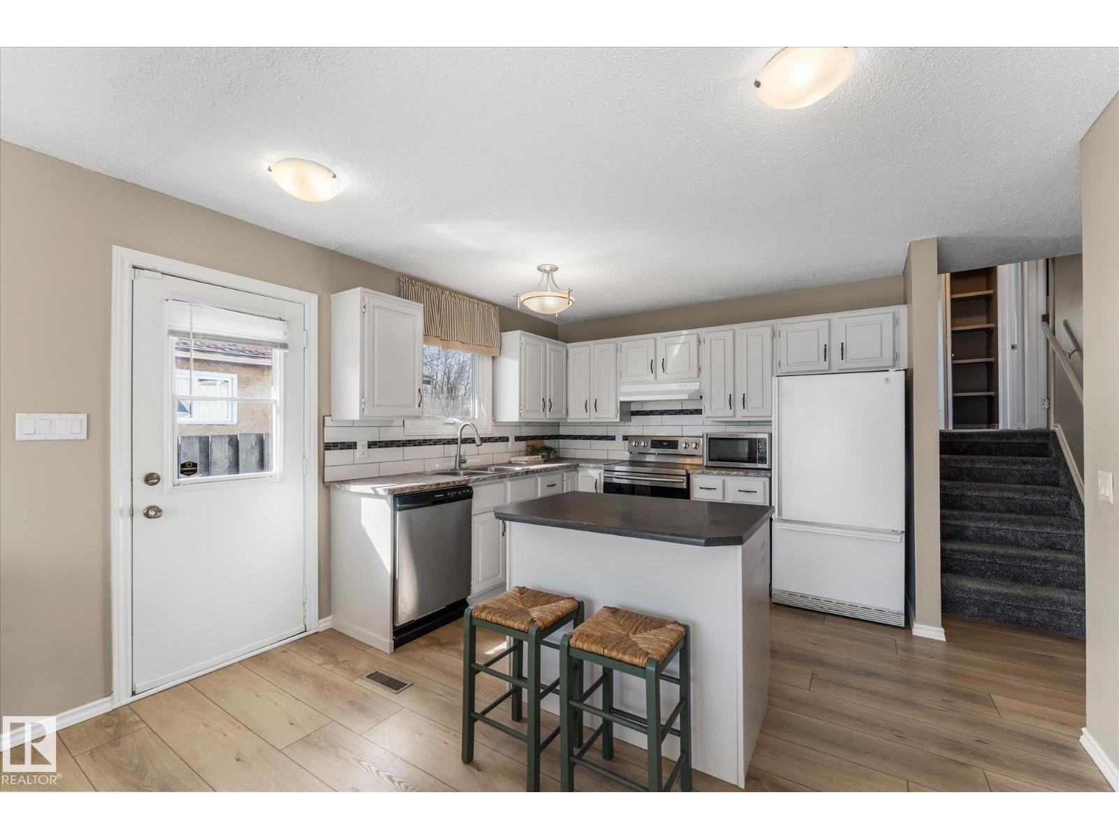 2626 49 St Nw, Edmonton, Alberta  T6L 3W9 - Photo 11 - E4481804