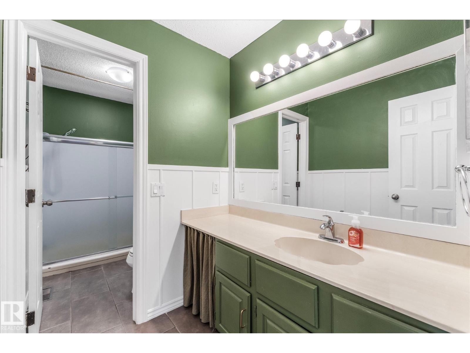 2626 49 St Nw, Edmonton, Alberta  T6L 3W9 - Photo 20 - E4481804