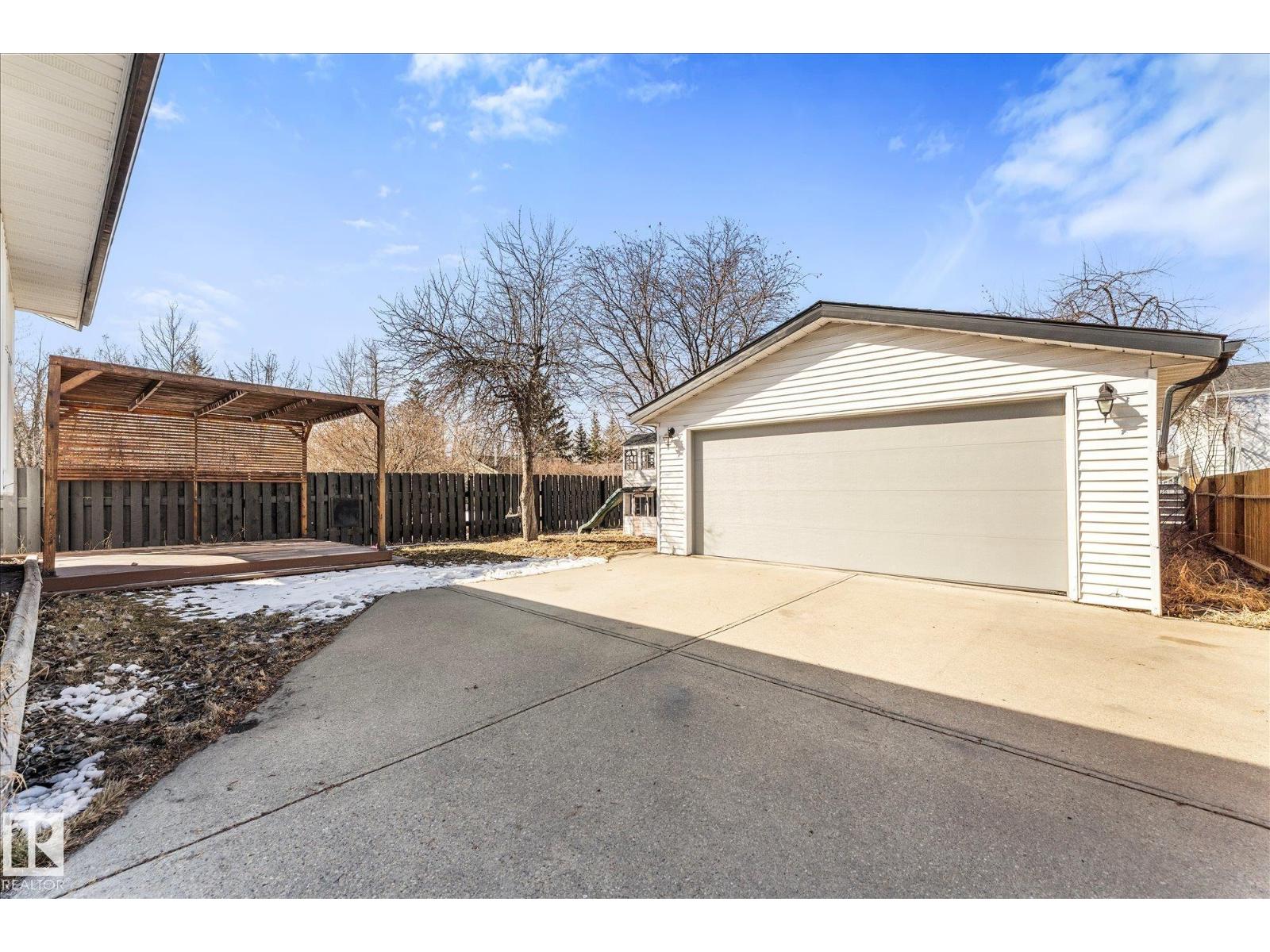 2626 49 St Nw, Edmonton, Alberta  T6L 3W9 - Photo 3 - E4481804