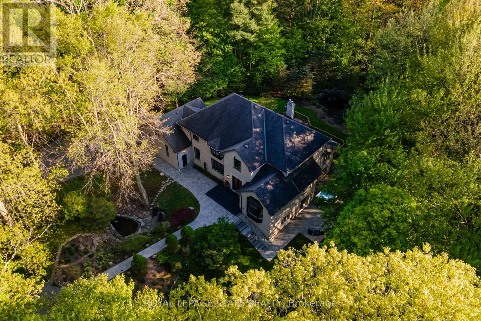 18 Elder Crescent, Hamilton, Ontario  L0R 1R0 - Photo 3 - X12985822