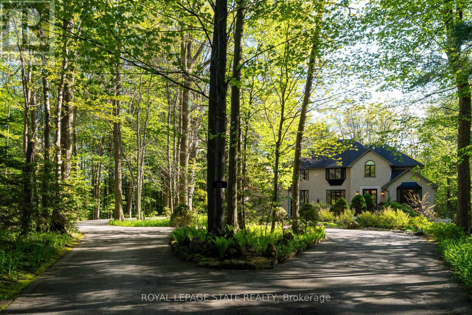 18 Elder Crescent, Hamilton, Ontario  L0R 1R0 - Photo 4 - X12985822