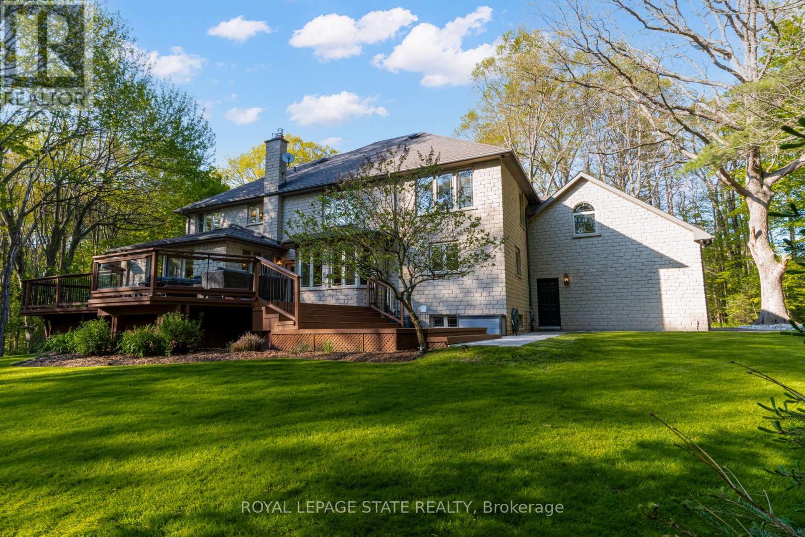 18 Elder Crescent, Hamilton, Ontario  L0R 1R0 - Photo 50 - X12985822