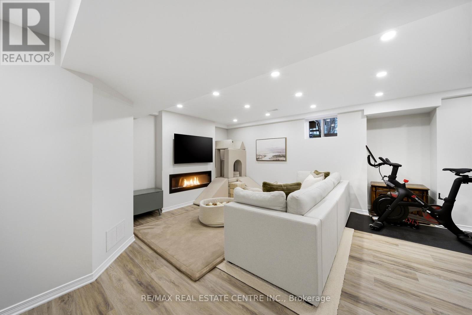 31 - 230 Avonsyde Boulevard, Hamilton, Ontario  L8B 1T9 - Photo 37 - X12985830