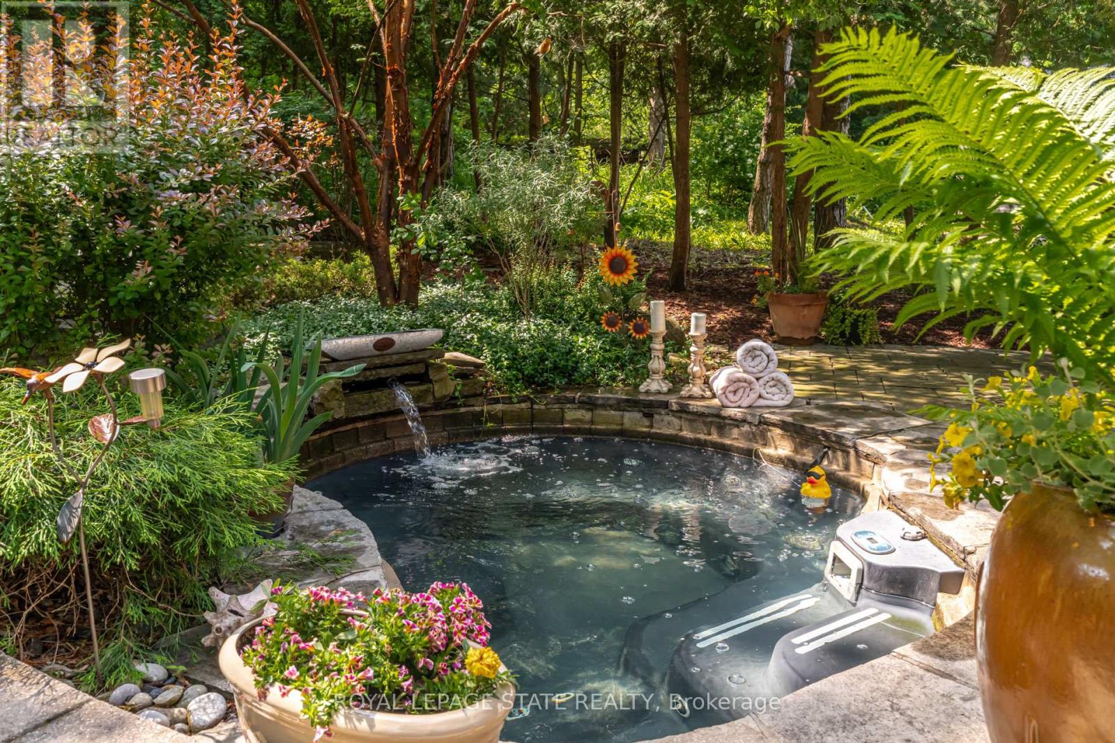 34 Harrington Place, Hamilton (Ancaster), Ontario  L9G 4Z2 - Photo 5 - X12985834