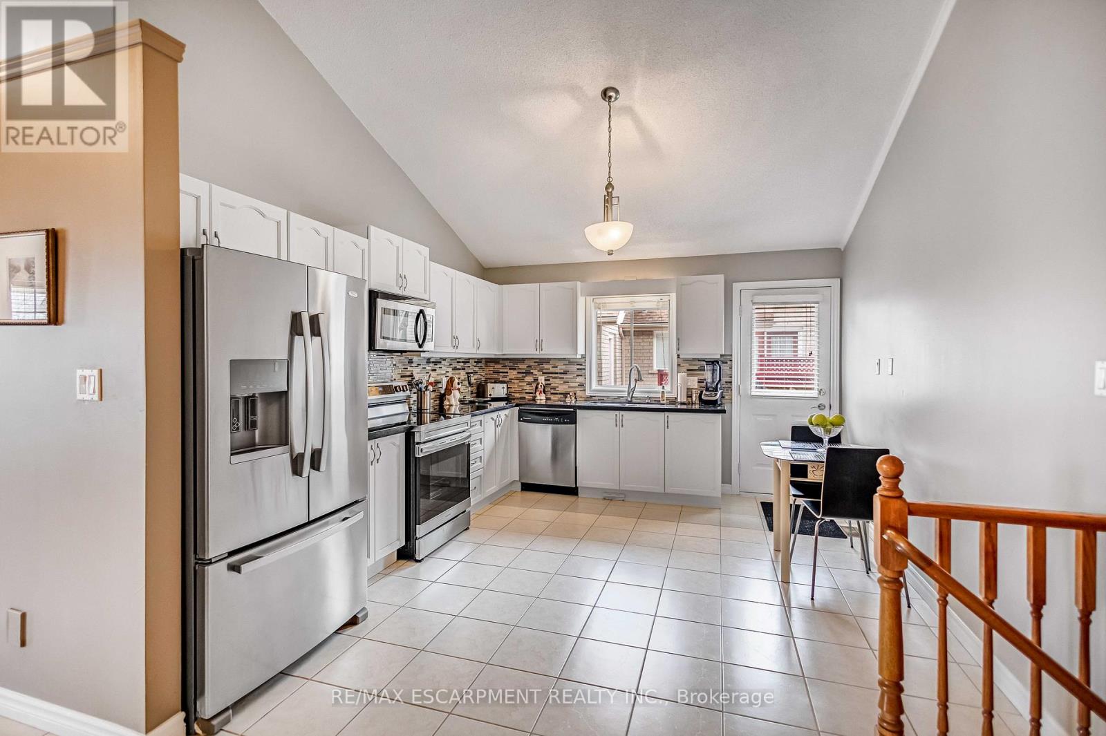 546 Jerseyville Road W, Hamilton, Ontario  L9G 3L5 - Photo 11 - X12985872