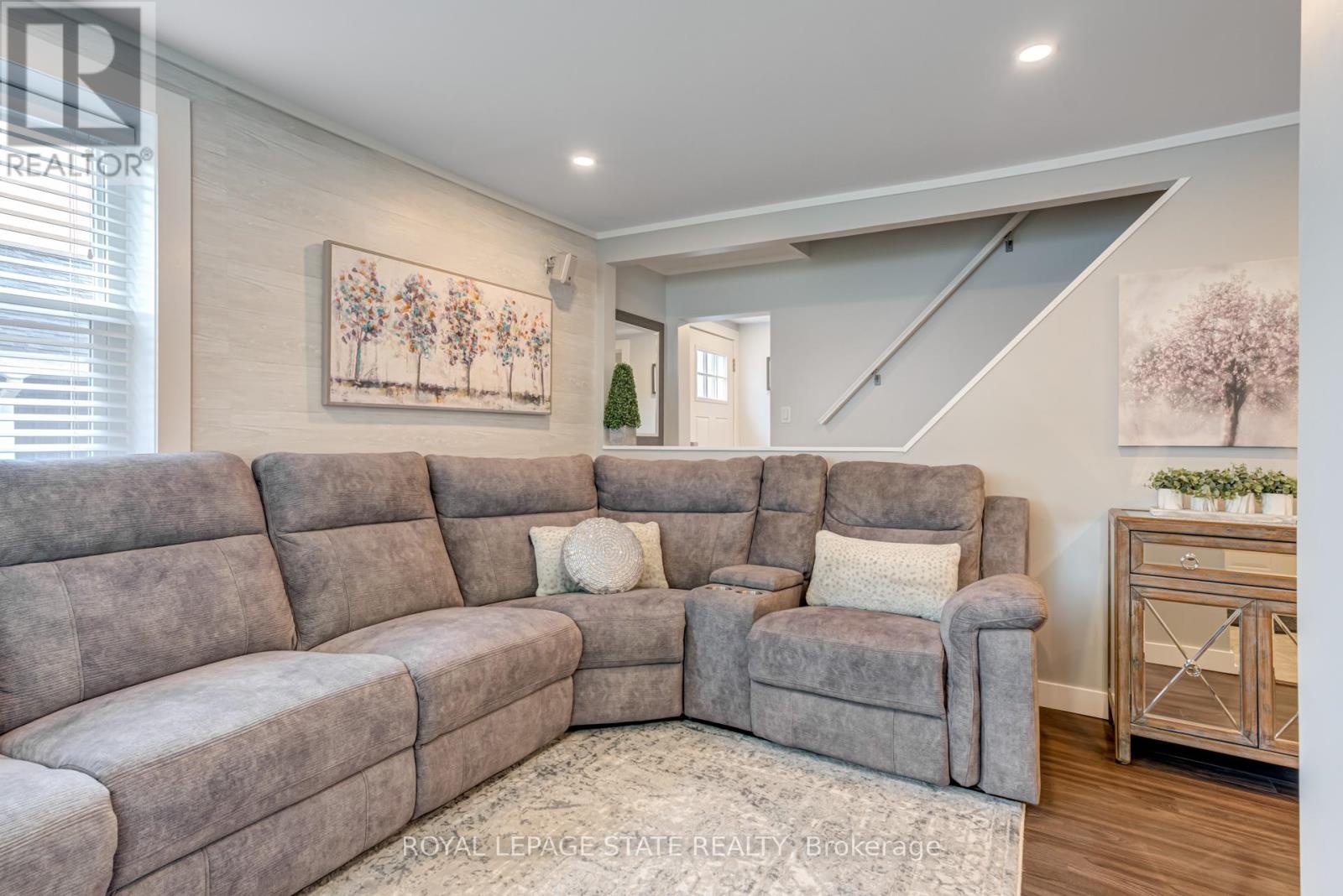 9056 Airport Road, Hamilton, Ontario  L0R 1W0 - Photo 13 - X12985884