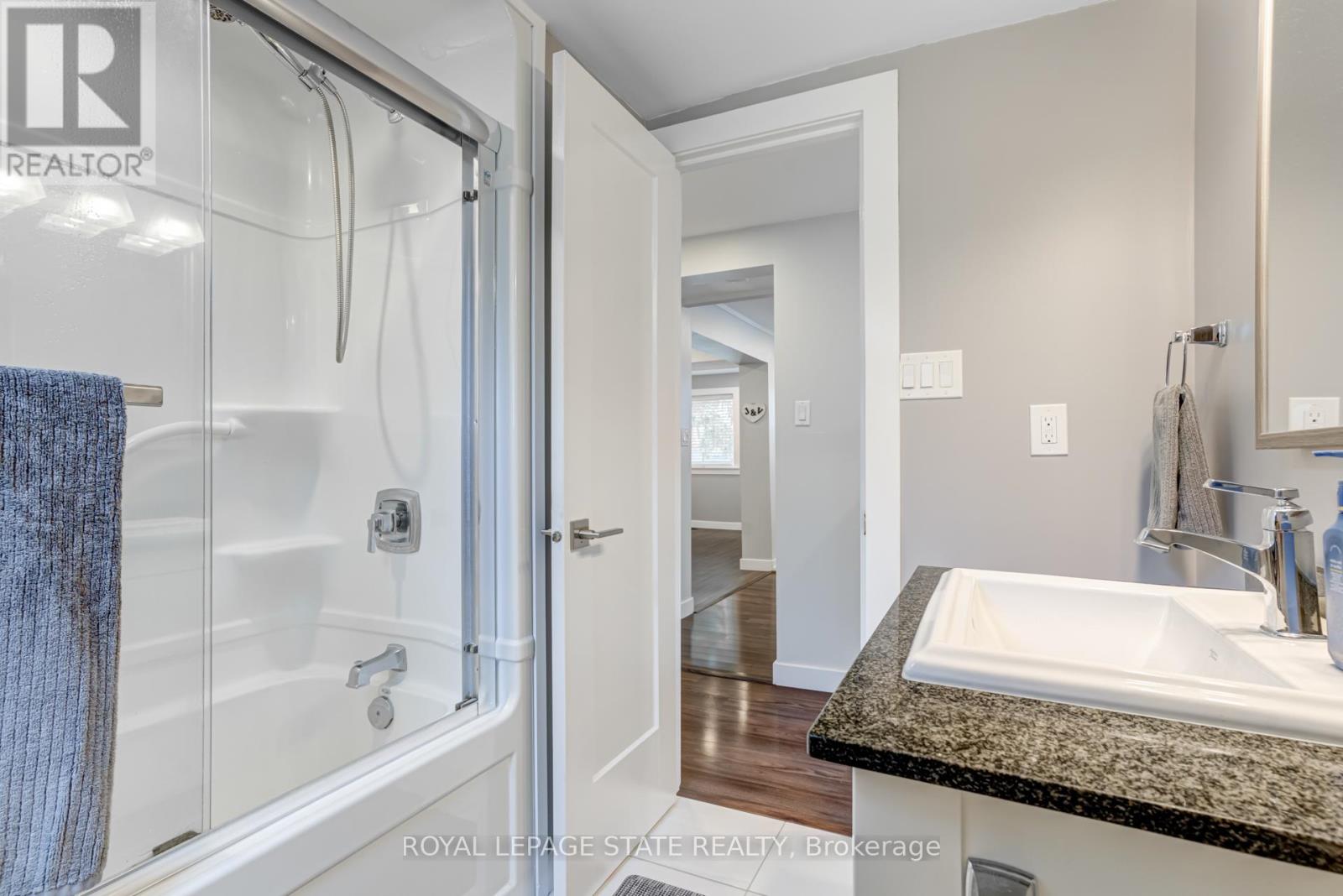 9056 Airport Road, Hamilton, Ontario  L0R 1W0 - Photo 17 - X12985884