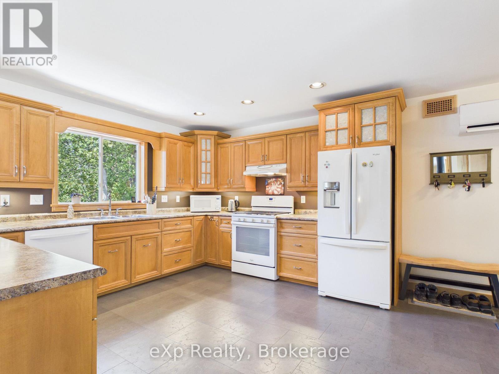 303709 South Line, West Grey, Ontario  N0C 1K0 - Photo 11 - X12985842