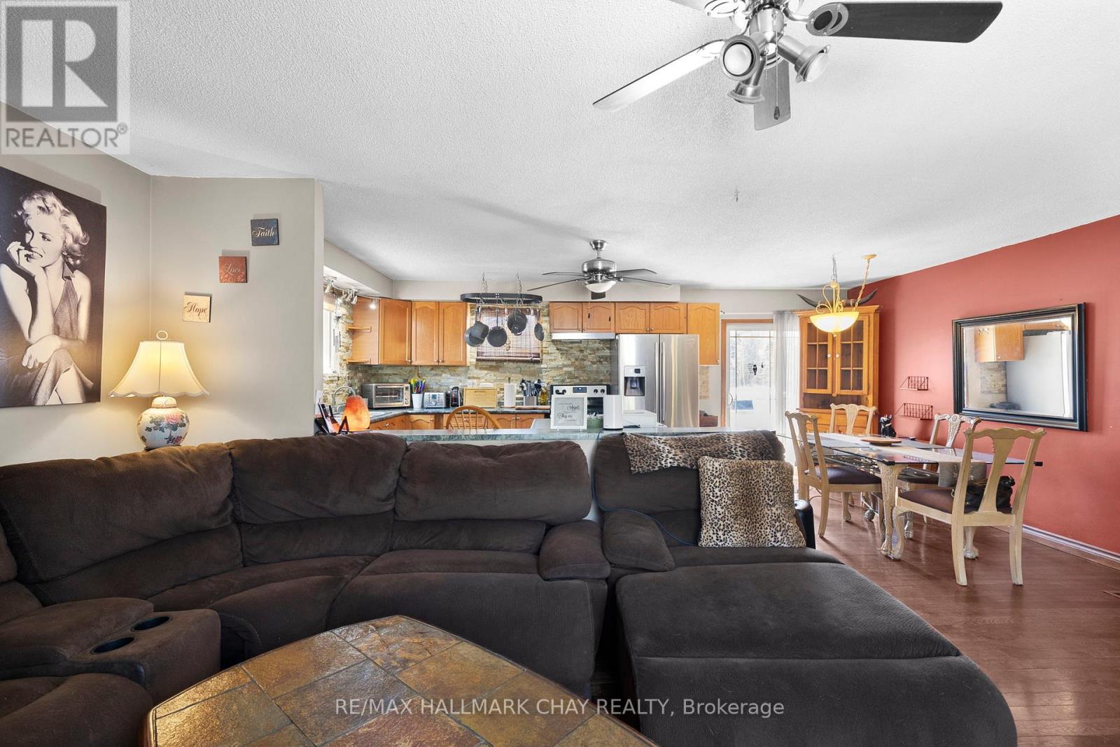 2121 Klondike Park Road, Wasaga Beach, Ontario  L9Z 2W9 - Photo 12 - S12985816