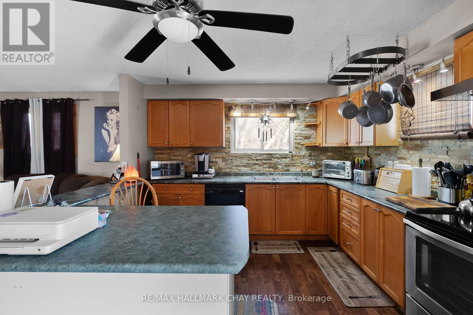 2121 Klondike Park Road, Wasaga Beach, Ontario  L9Z 2W9 - Photo 8 - S12985816