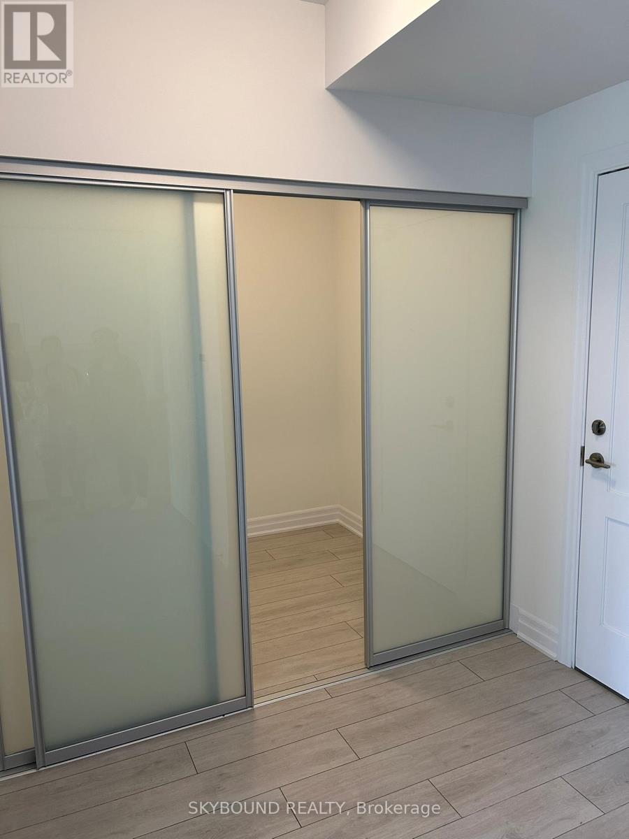 3405 - 30 Elm Drive W, Mississauga, Ontario  L5B 0N6 - Photo 13 - W12985410