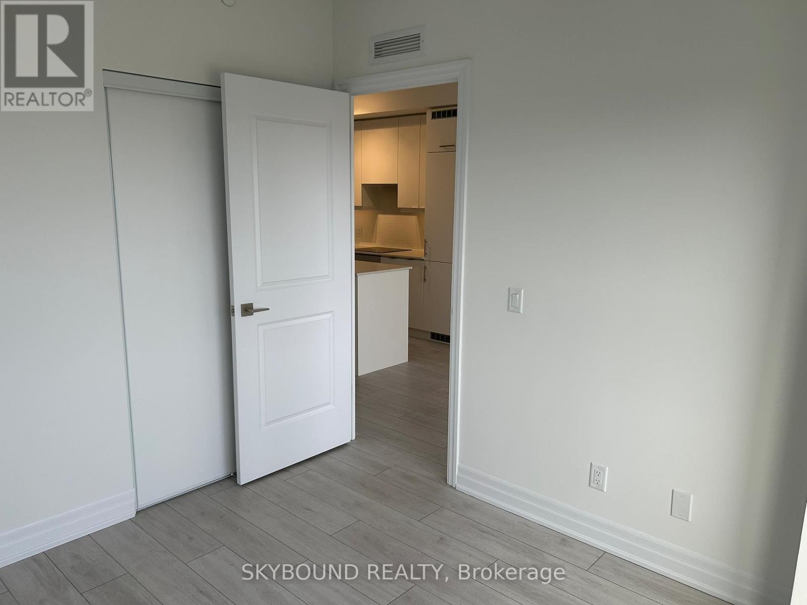 3405 - 30 Elm Drive W, Mississauga, Ontario  L5B 0N6 - Photo 31 - W12985410