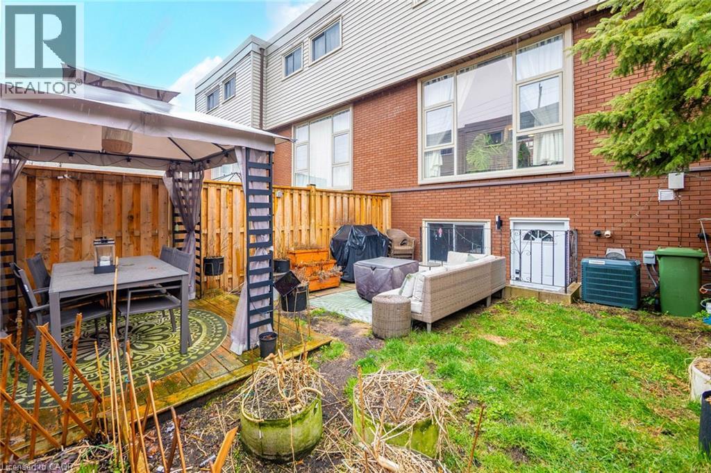 23 Watsons Lane Unit# 15, Dundas, Ontario  L9H 5G9 - Photo 36 - 40819740