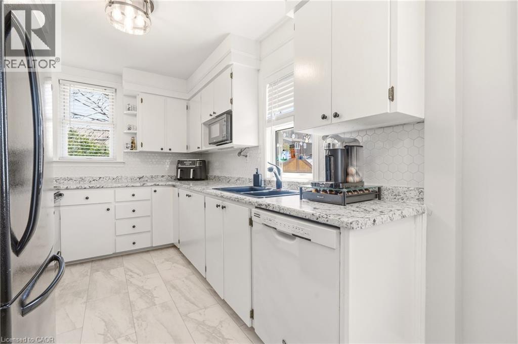 15 Roselle Place, Stoney Creek, Ontario  L8G 1R2 - Photo 12 - 40819734