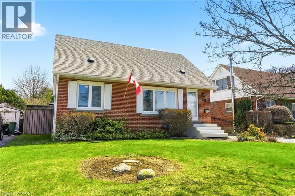 15 Roselle Place, Stoney Creek, Ontario  L8G 1R2 - Photo 4 - 40819734