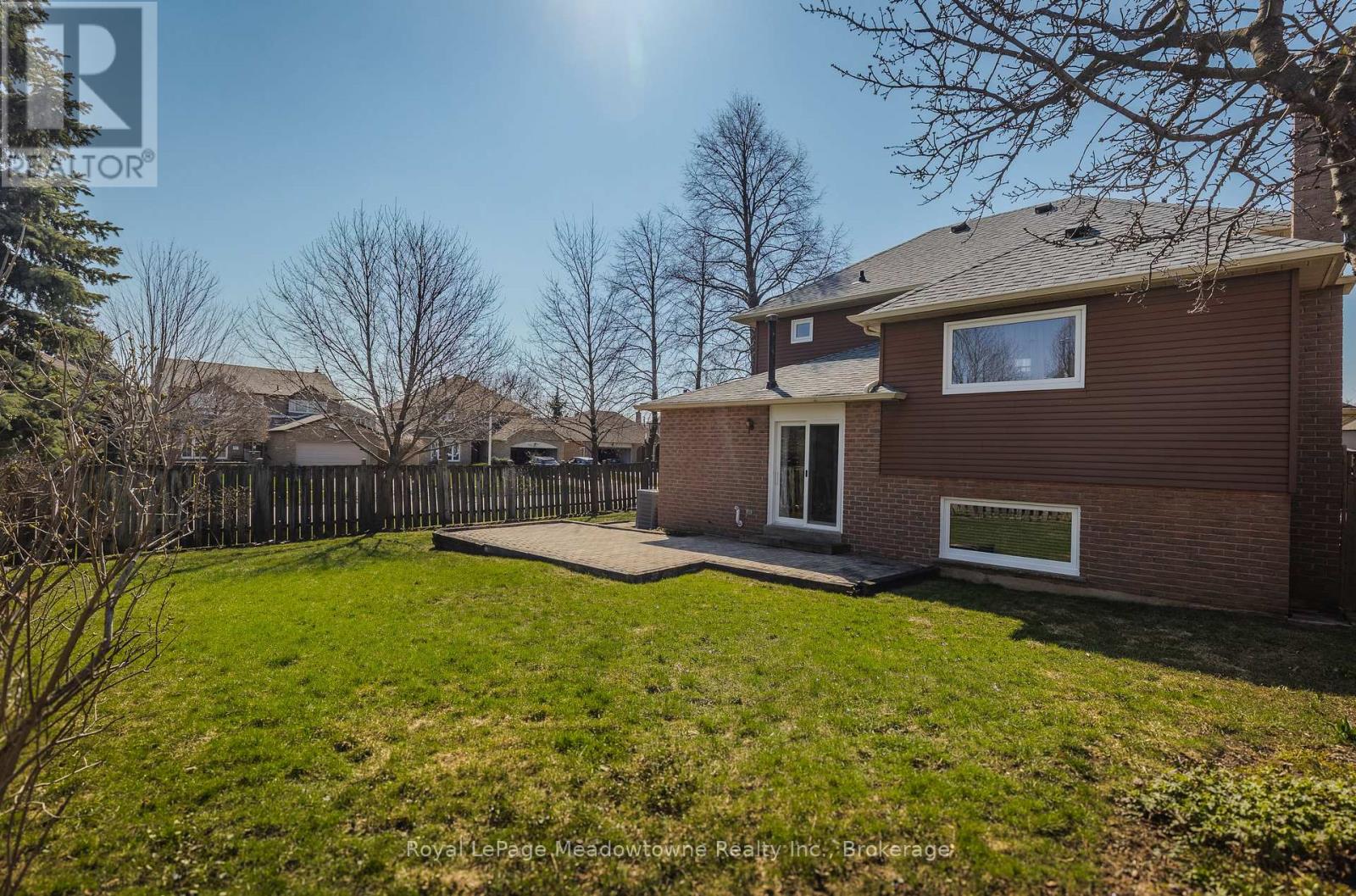 602 Hawthorne Crescent, Milton, Ontario  L9T 4N8 - Photo 10 - W12985892