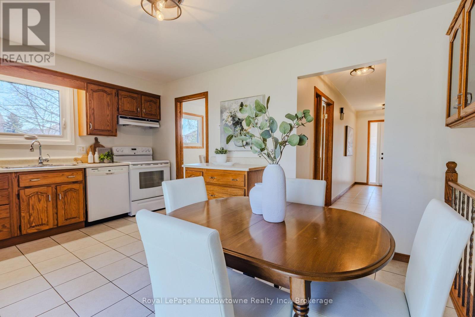 602 Hawthorne Crescent, Milton, Ontario  L9T 4N8 - Photo 26 - W12985892