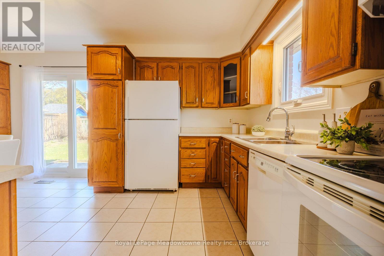 602 Hawthorne Crescent, Milton, Ontario  L9T 4N8 - Photo 28 - W12985892