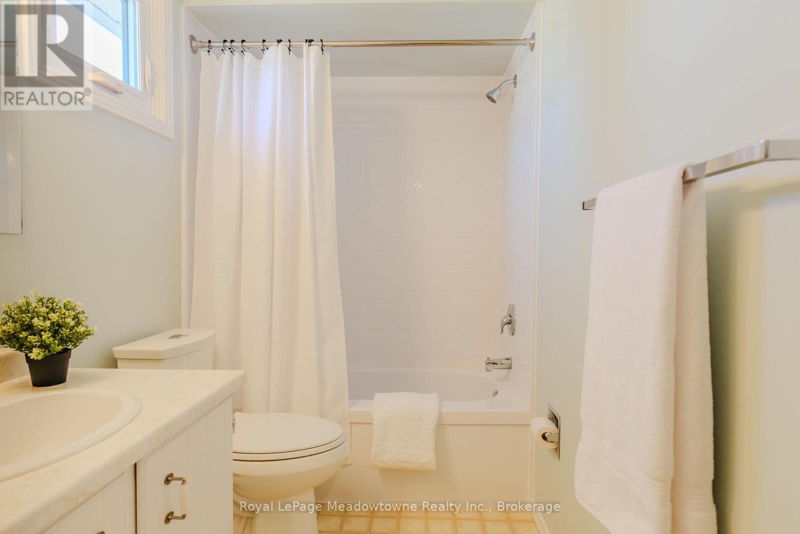 602 Hawthorne Crescent, Milton, Ontario  L9T 4N8 - Photo 46 - W12985892