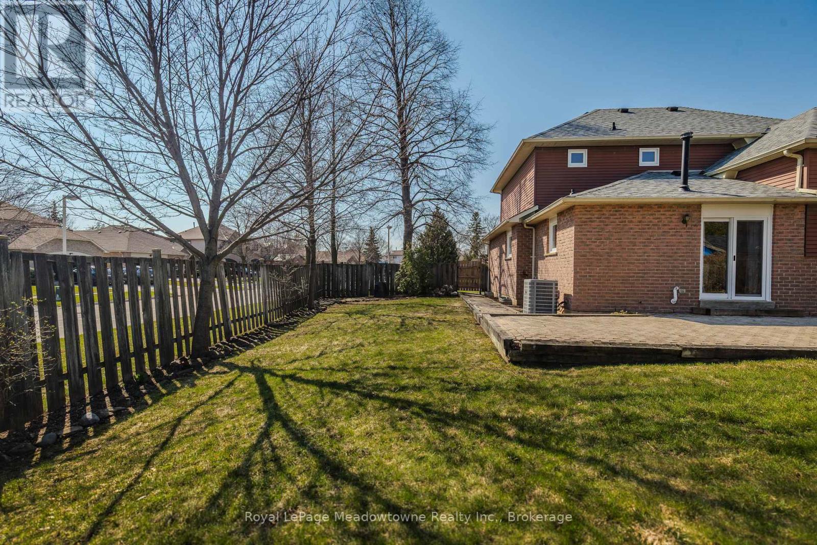 602 Hawthorne Crescent, Milton, Ontario  L9T 4N8 - Photo 8 - W12985892