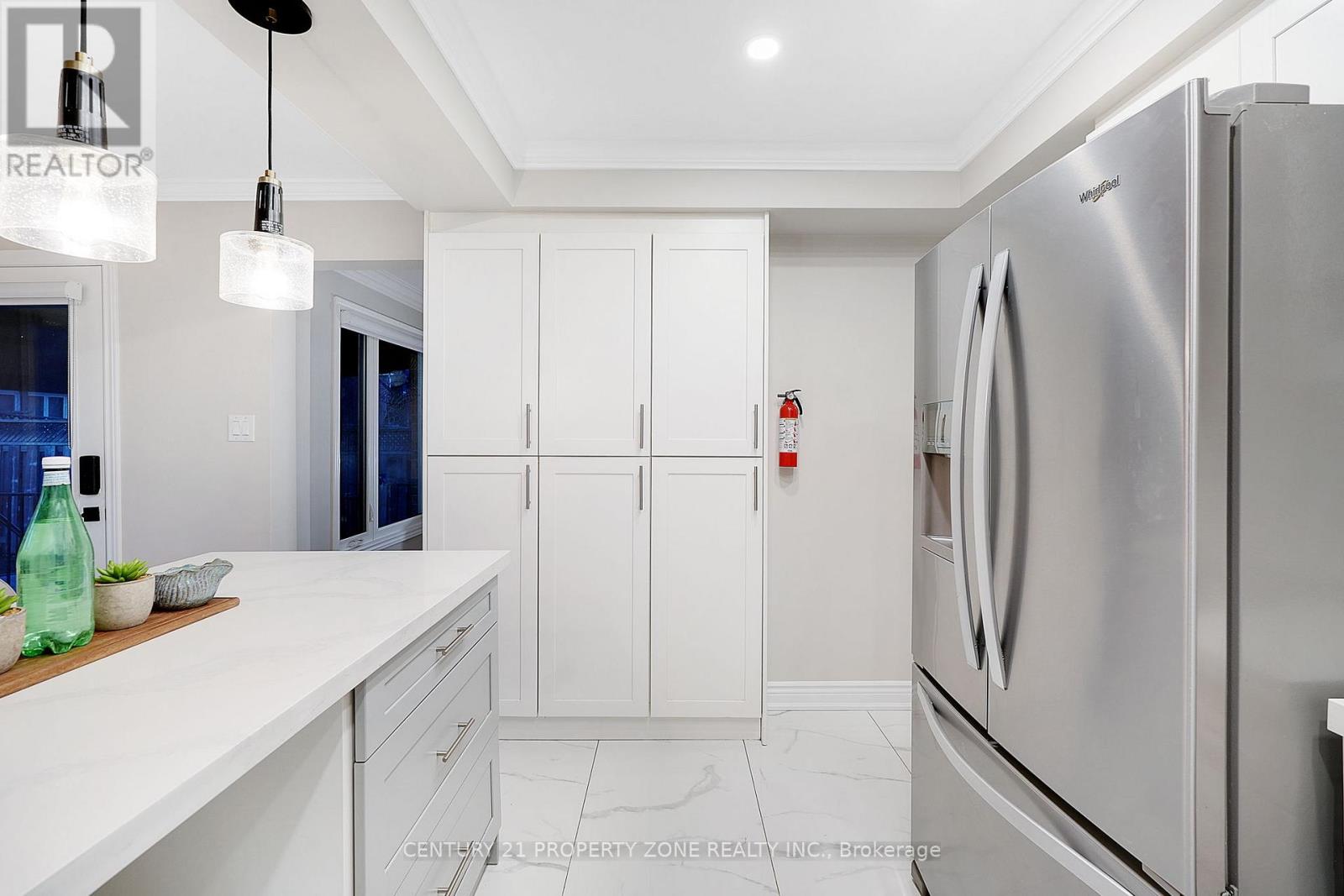 4 Garbutt Crescent, Brampton, Ontario  L6X 3G5 - Photo 14 - W12974766