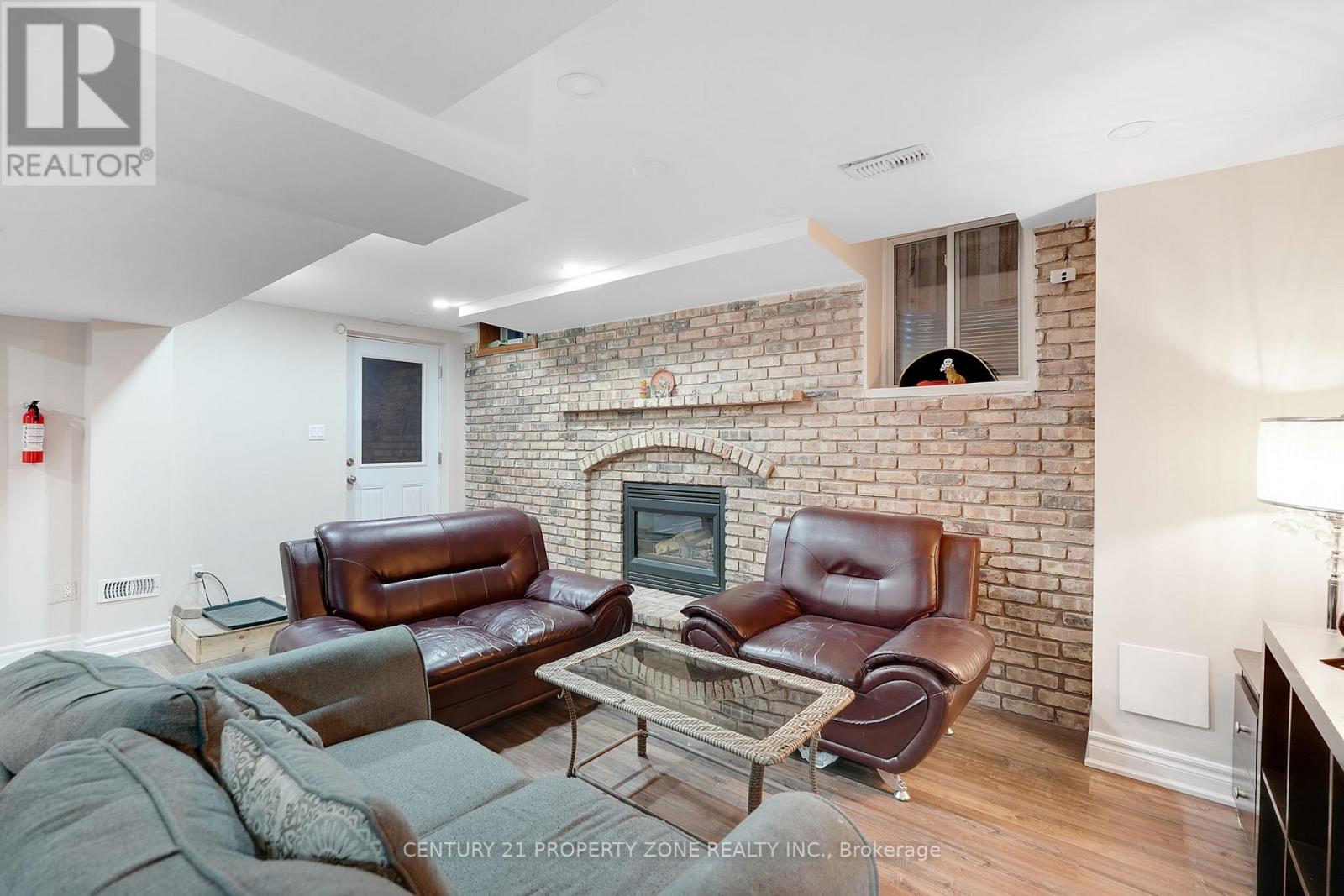 4 Garbutt Crescent, Brampton, Ontario  L6X 3G5 - Photo 30 - W12974766