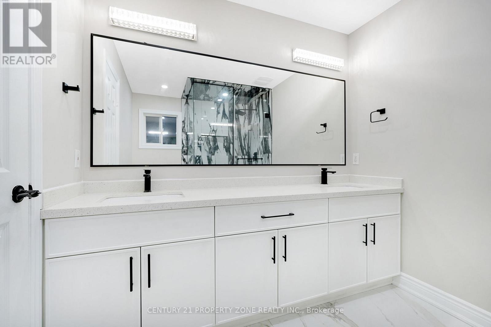 4 Garbutt Crescent, Brampton, Ontario  L6X 3G5 - Photo 20 - W12974766