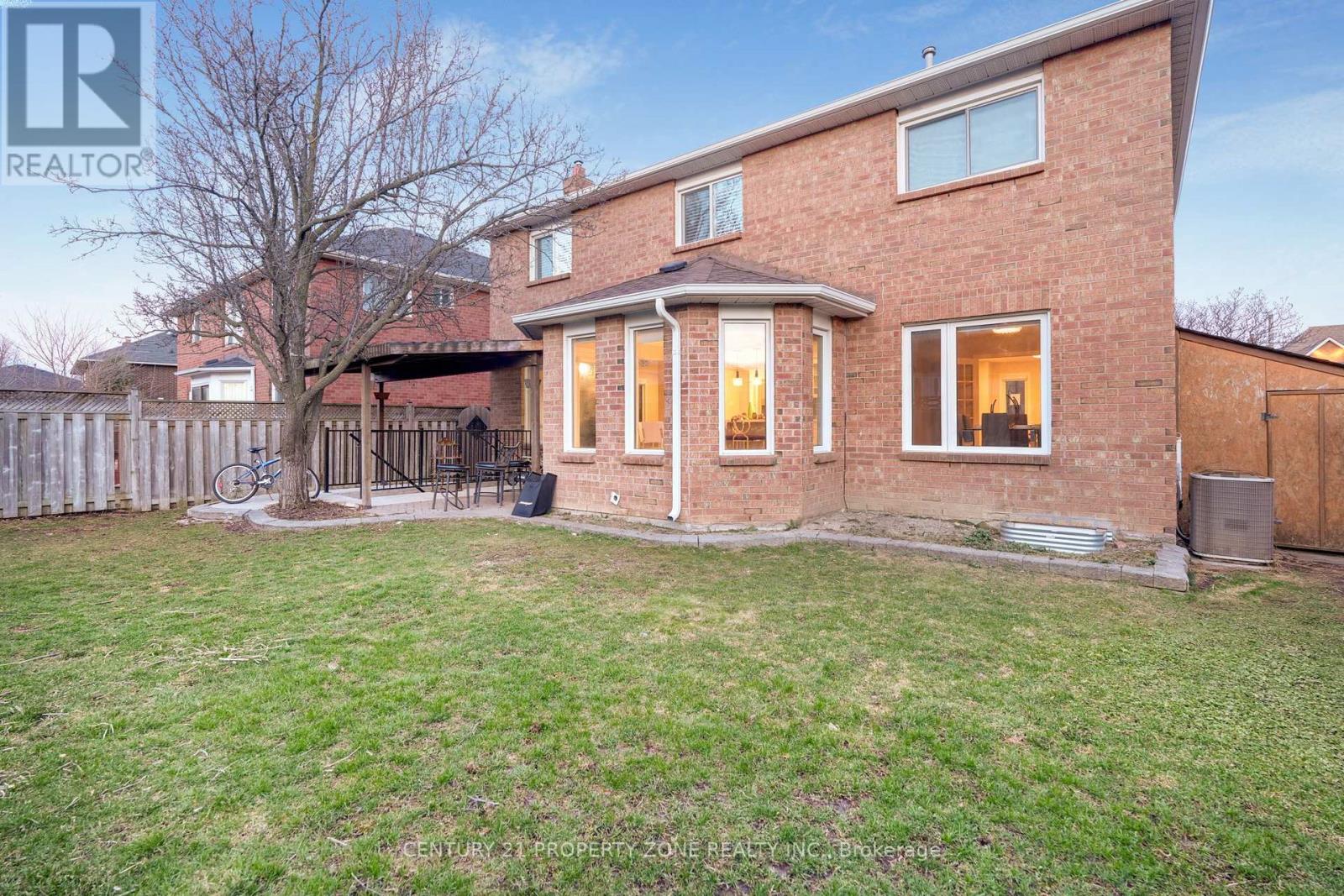 4 Garbutt Crescent, Brampton, Ontario  L6X 3G5 - Photo 35 - W12974766