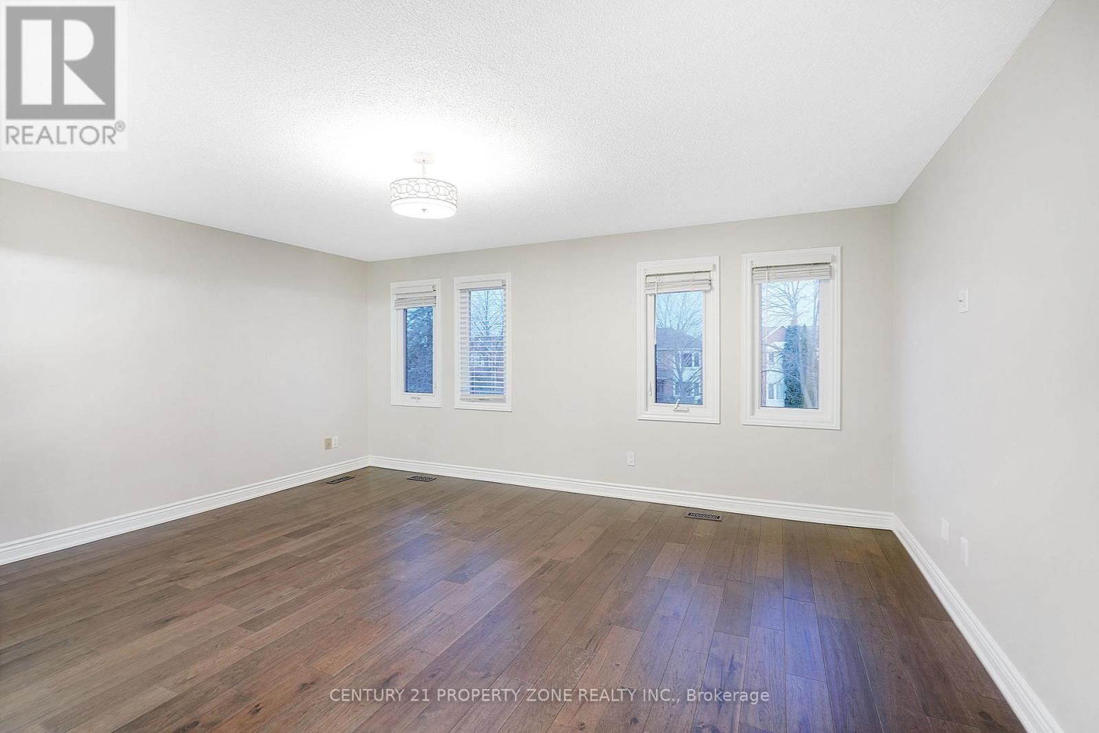 4 Garbutt Crescent, Brampton, Ontario  L6X 3G5 - Photo 17 - W12974766