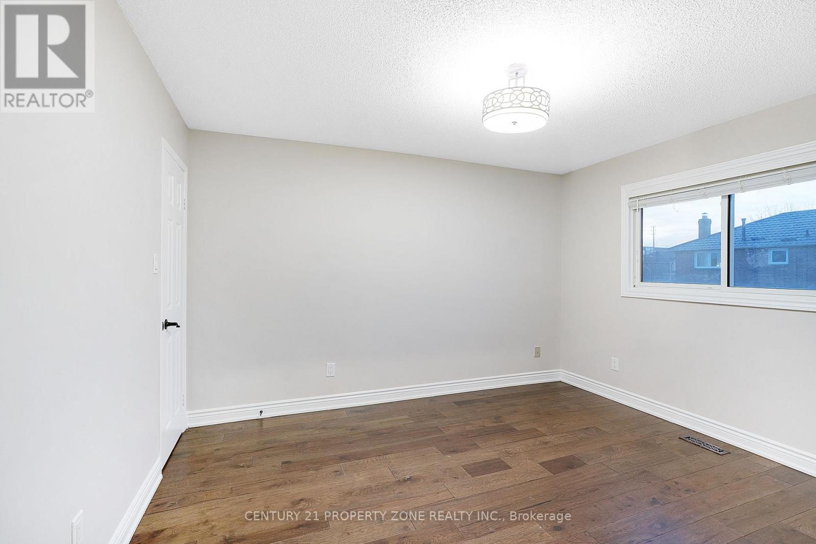 4 Garbutt Crescent, Brampton, Ontario  L6X 3G5 - Photo 26 - W12974766