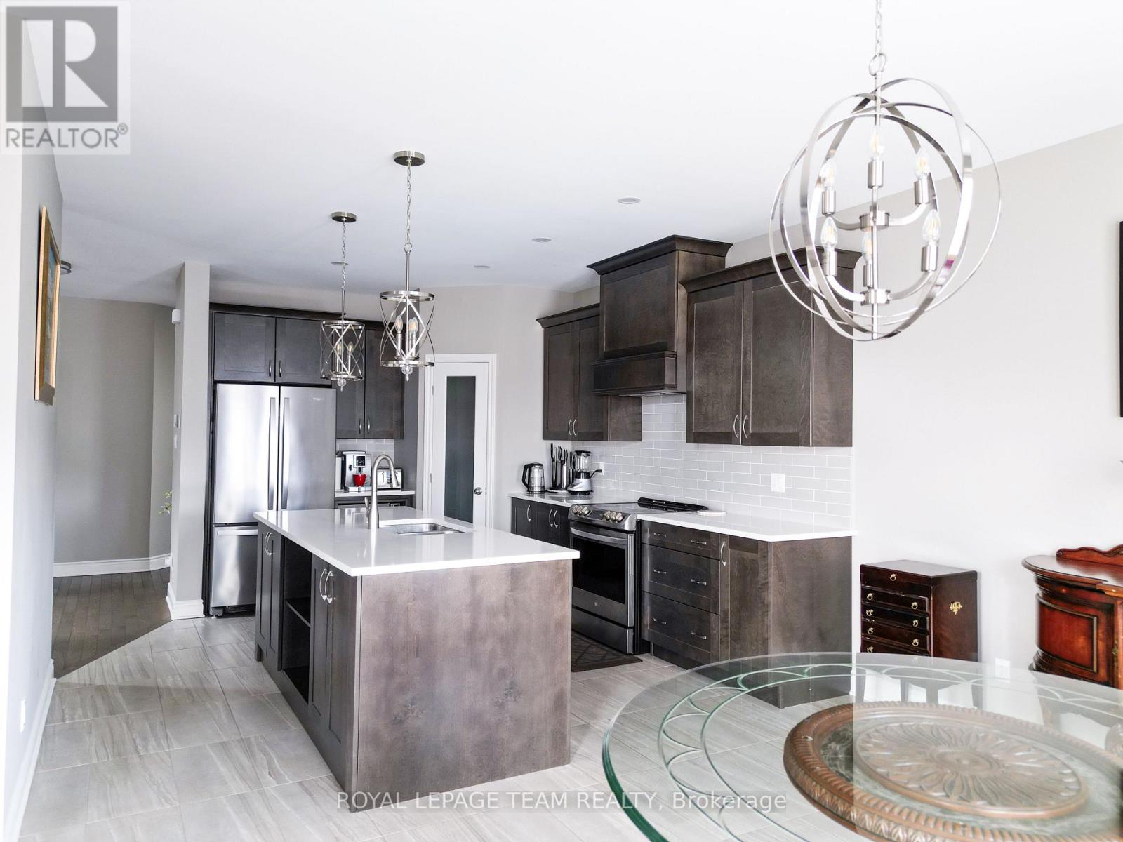 70 Morris Street, Carleton Place, Ontario  K7C 0A4 - Photo 7 - X12864140