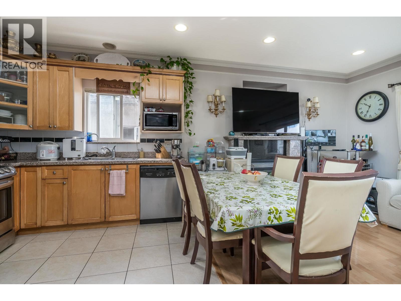 7877 Fraser Street, Vancouver, British Columbia V5X 3X2 - Photo 11 - R3110049