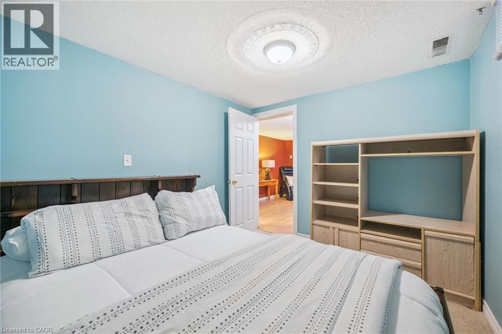 120 Lorraine Avenue, Kitchener, Ontario  N2B 2N2 - Photo 29 - 40818797