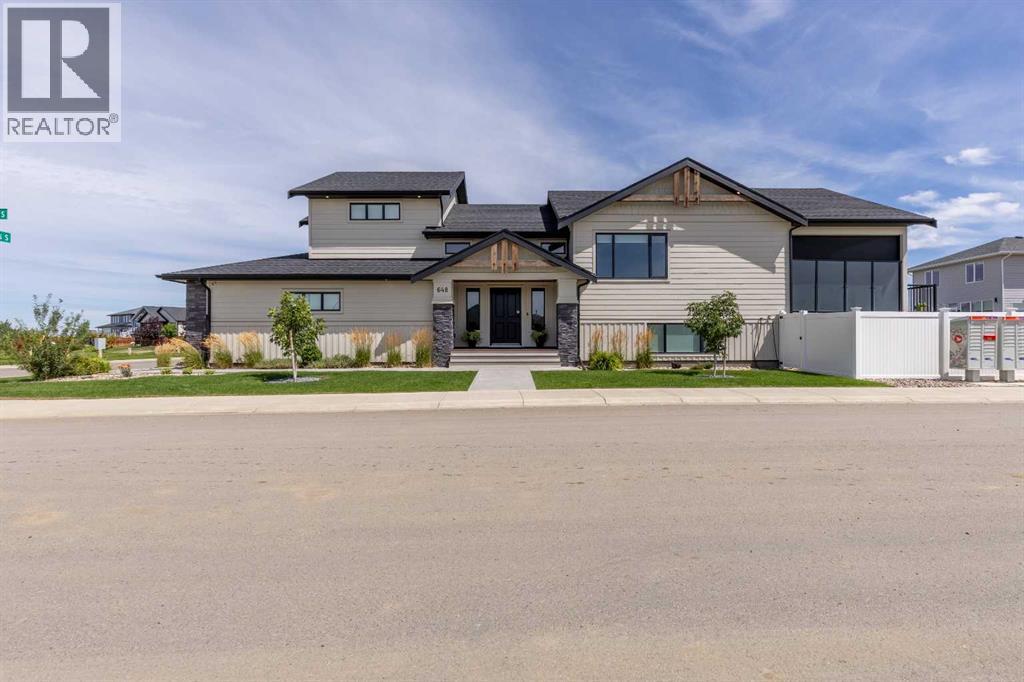 648 Sixmile Crescent S, Lethbridge, Alberta  T1K 8G4 - Photo 2 - A2299993