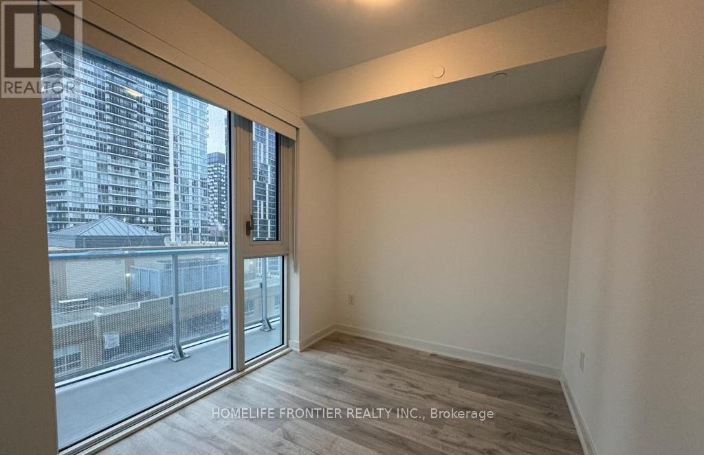 1504 - 100 Dalhousie Street, Toronto, Ontario  M5B 0C7 - Photo 4 - C12981352