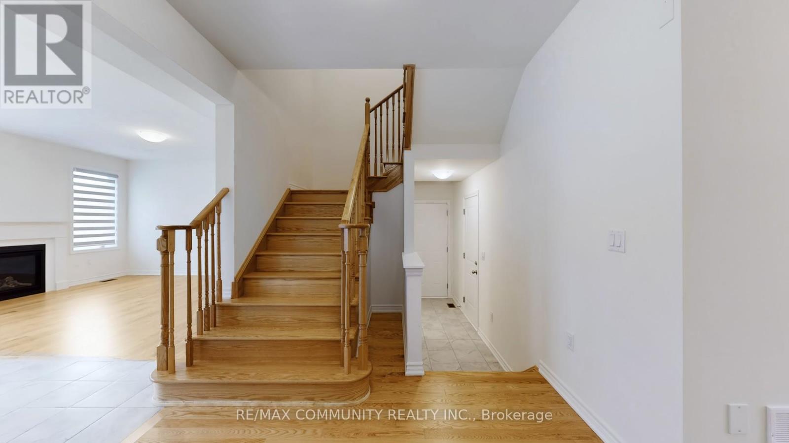 63 English Drive E, New Tecumseth (Beeton), Ontario  L0G 1A0 - Photo 14 - N12985896