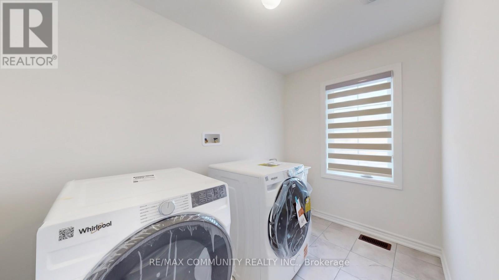 63 English Drive E, New Tecumseth (Beeton), Ontario  L0G 1A0 - Photo 37 - N12985896