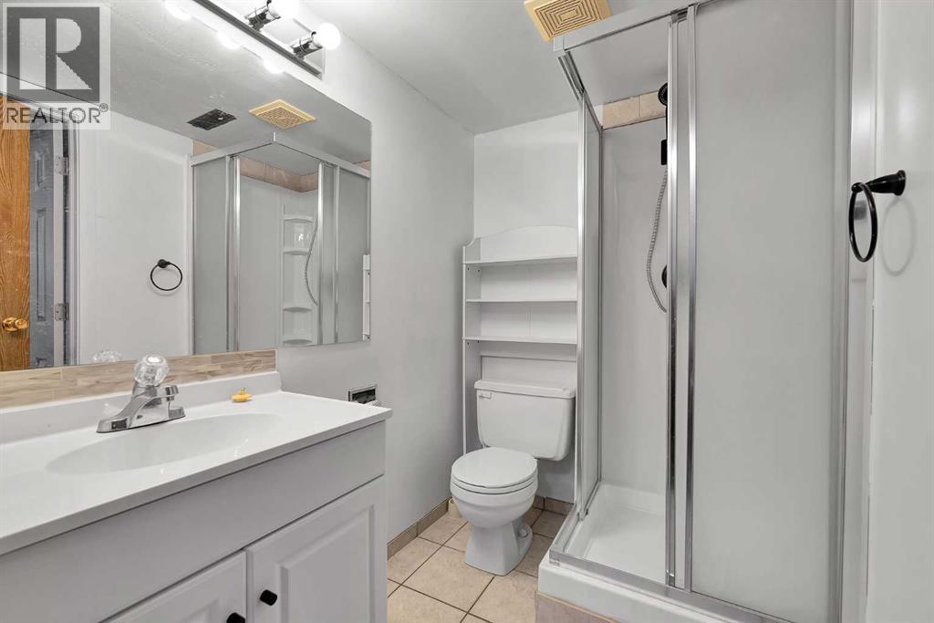 295 Edgepark Boulevard NW, Calgary, Alberta  T3A 4K4 - Photo 33 - A2299848