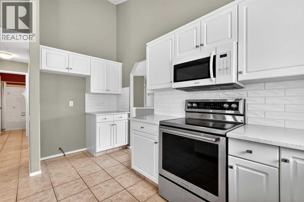 711 Diamond Court SE, Calgary, Alberta  T2J 7E2 - Photo 19 - A2300046