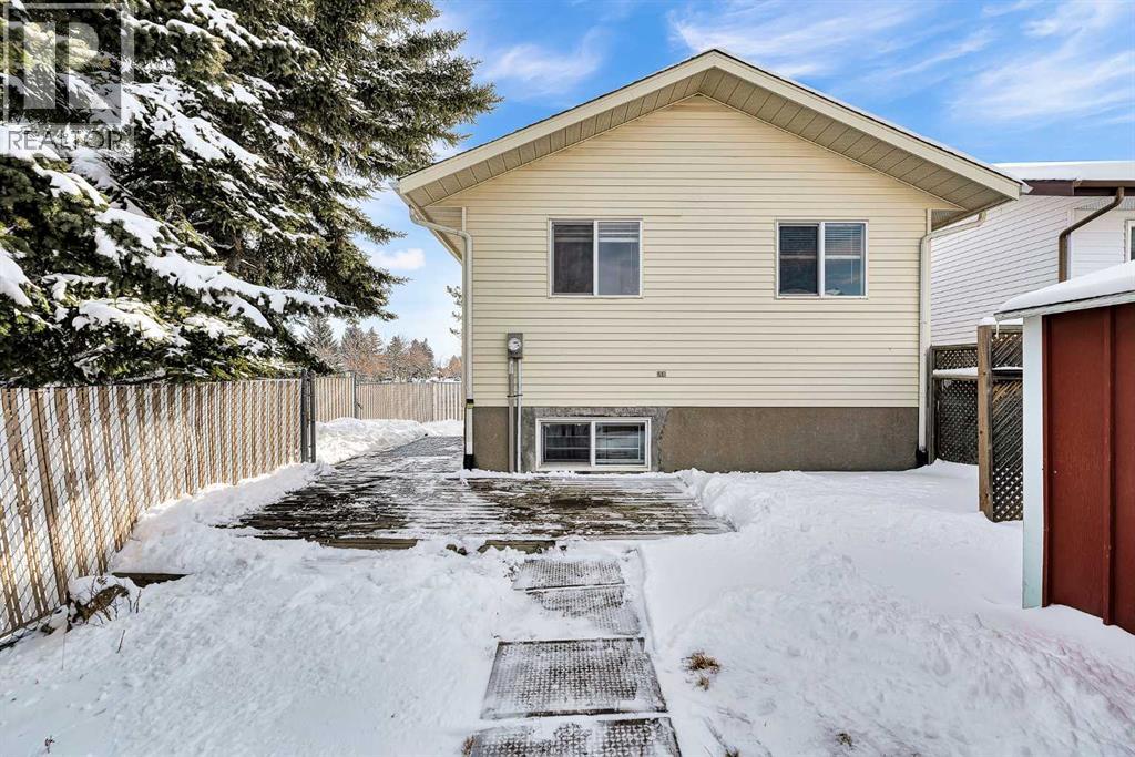 295 Edgepark Boulevard NW, Calgary, Alberta  T3A 4K4 - Photo 36 - A2299848