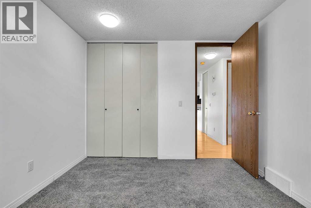 295 Edgepark Boulevard NW, Calgary, Alberta  T3A 4K4 - Photo 18 - A2299848