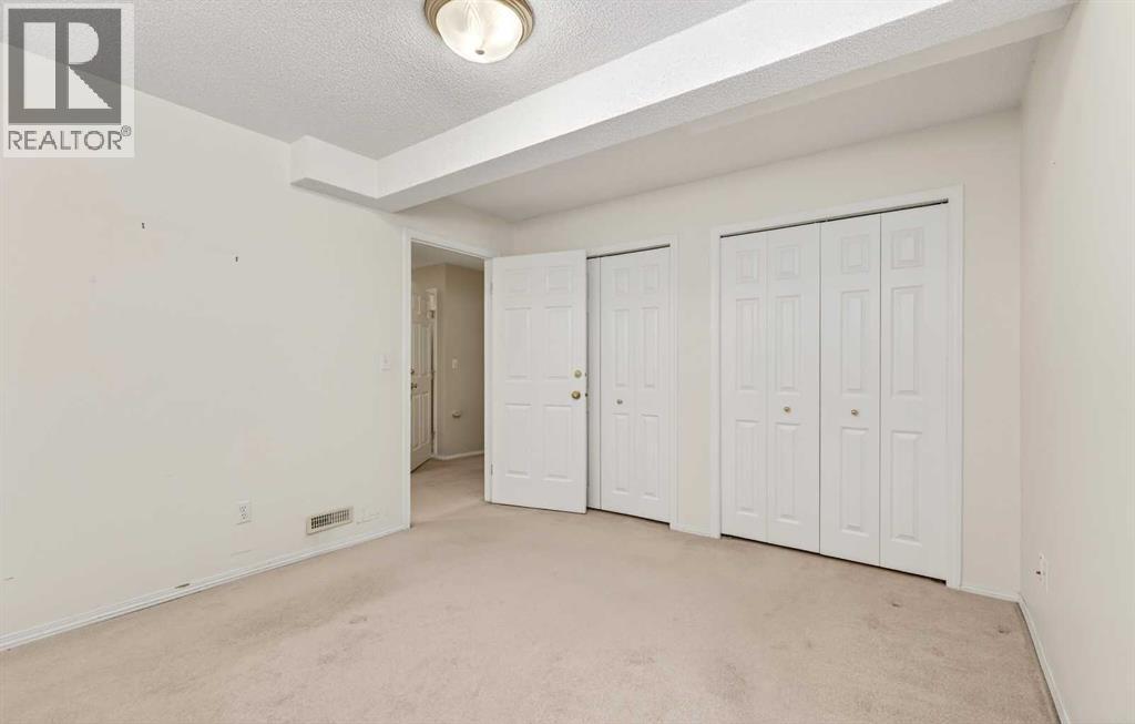 711 Diamond Court SE, Calgary, Alberta  T2J 7E2 - Photo 43 - A2300046