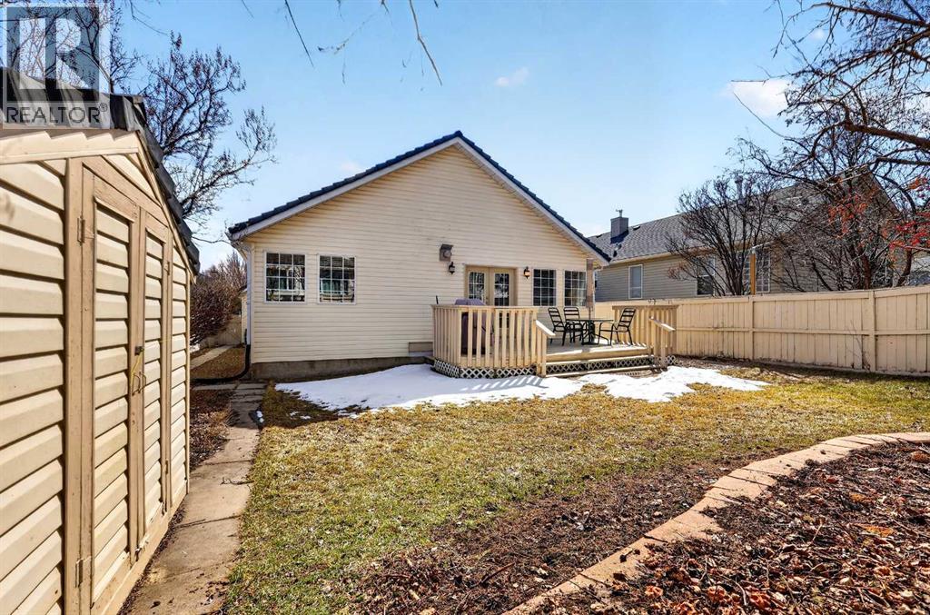 711 Diamond Court SE, Calgary, Alberta  T2J 7E2 - Photo 48 - A2300046