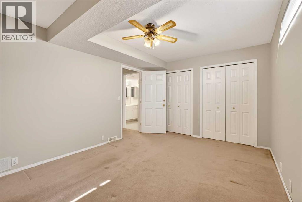 711 Diamond Court SE, Calgary, Alberta  T2J 7E2 - Photo 46 - A2300046