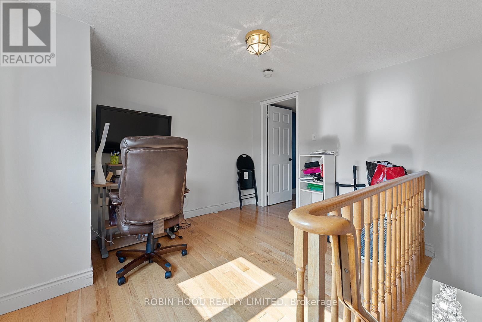 22 Strangway Court, Brampton, Ontario  L6Z 4L4 - Photo 16 - W12968502