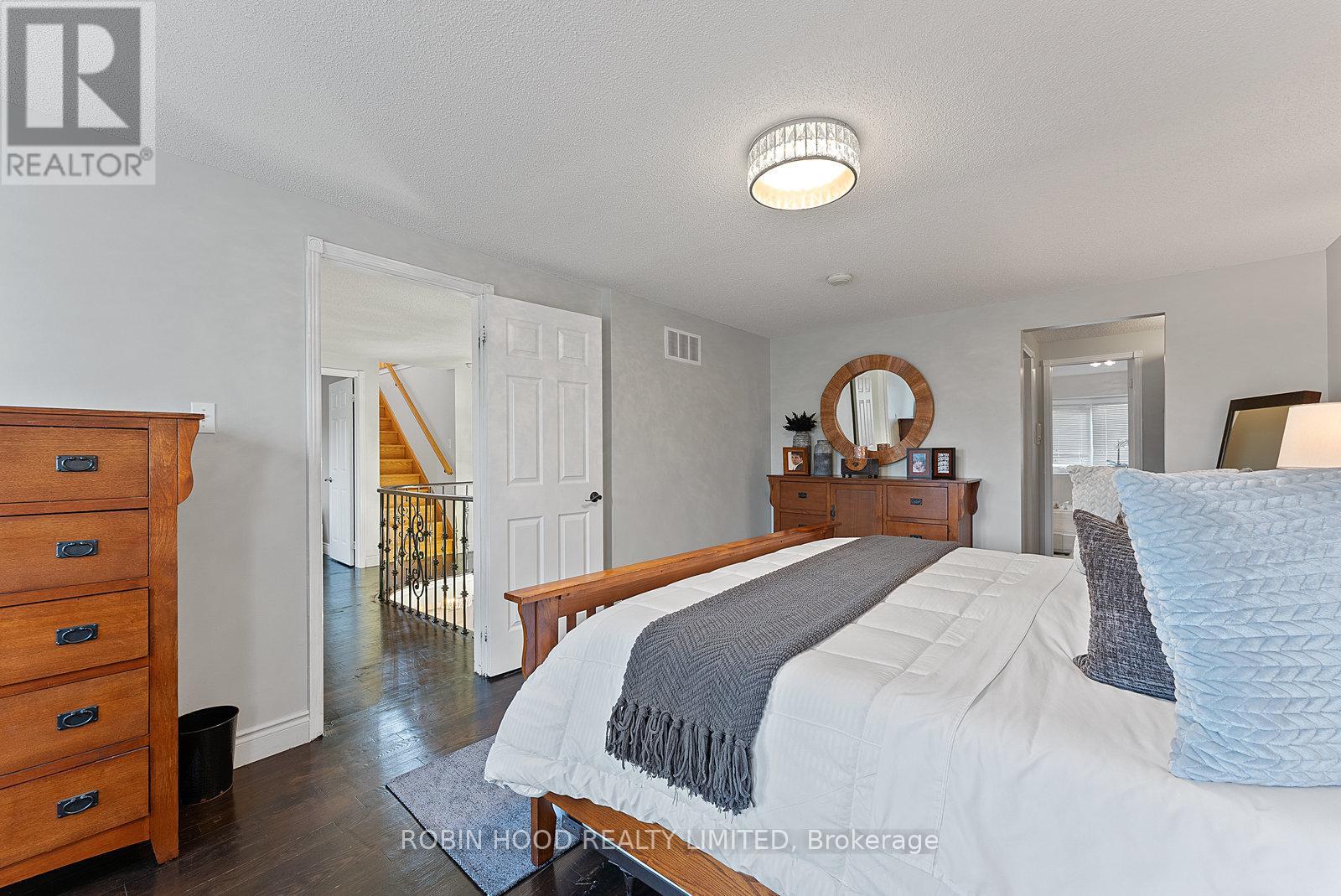 22 Strangway Court, Brampton, Ontario  L6Z 4L4 - Photo 26 - W12968502